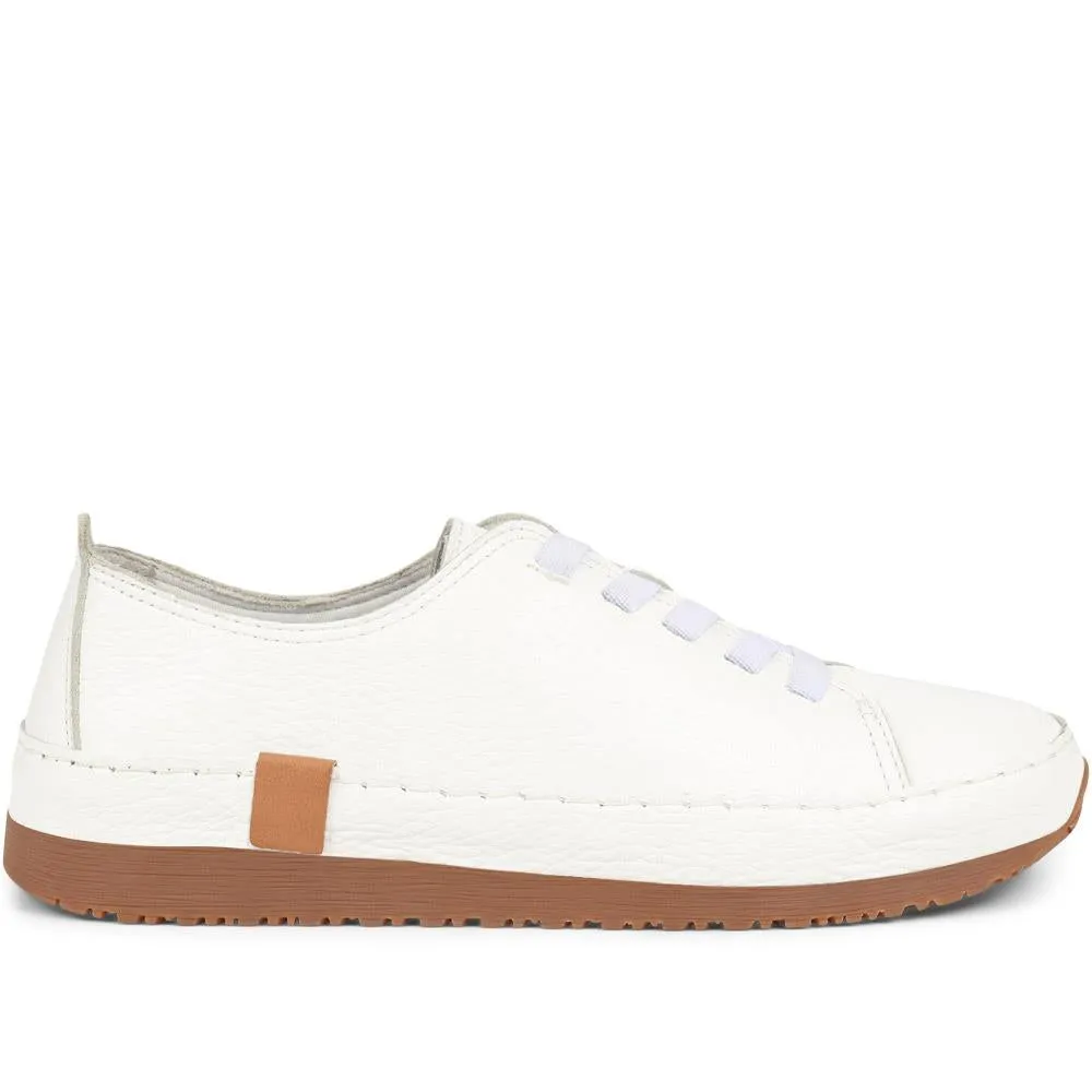 Amarilla Lace-Up Trainers  - AMARILLA / 325 235