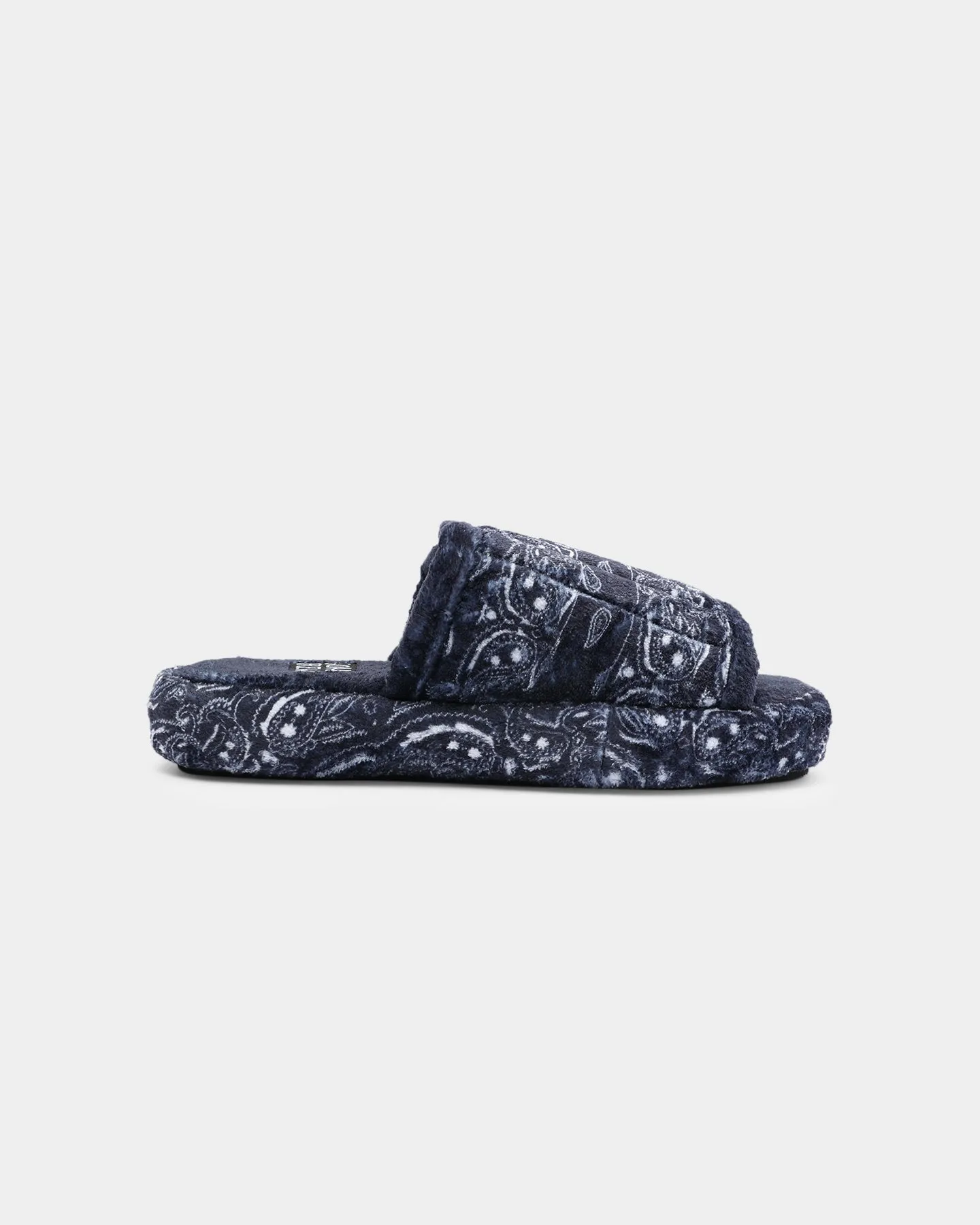 Goat Crew Velcro Paisley Bandana Slipper Black/White